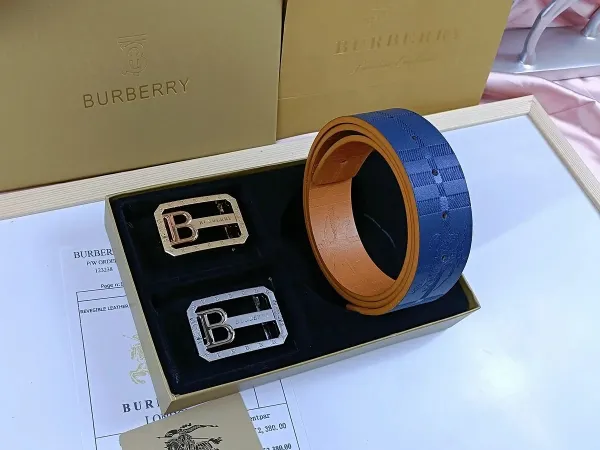 Burberry Reversible Leather Belt with Equestrian Knight Buckle Black/Gold - 26