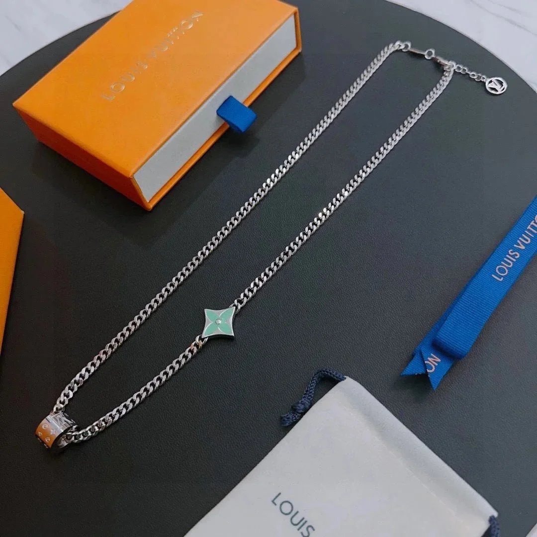 Louis Vuitton Monogram Green Enamel LV Necklace Silver Chain Jewelry - 3