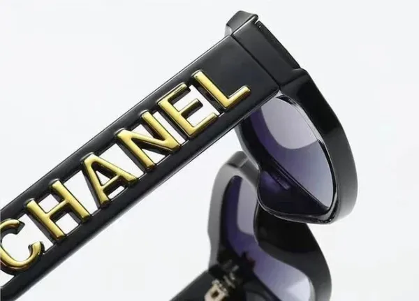 Chanel Square Frame Sunglasses Black with Gold CC Logo - 9