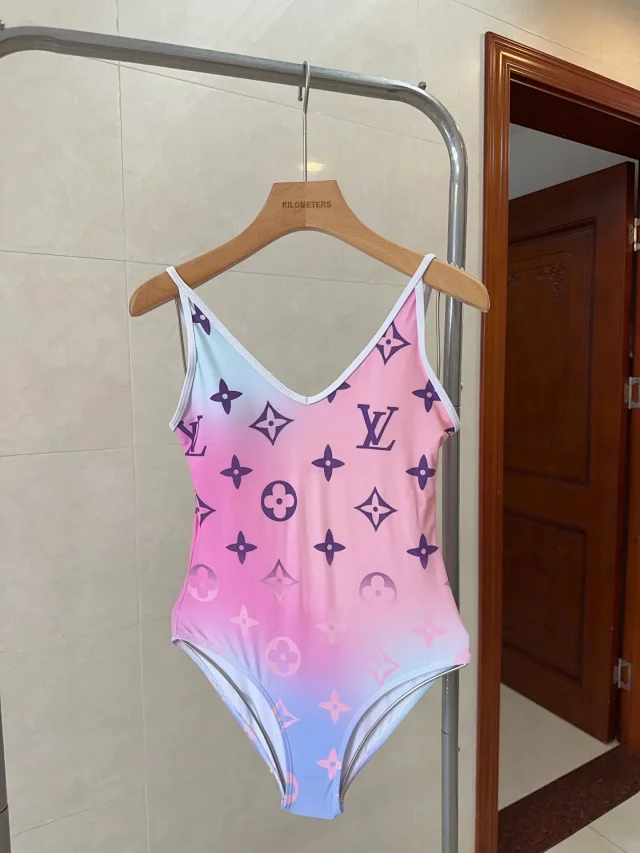 Louis Vuitton Swimwear Monogram Print Triangle Bikini Set product detail image 32