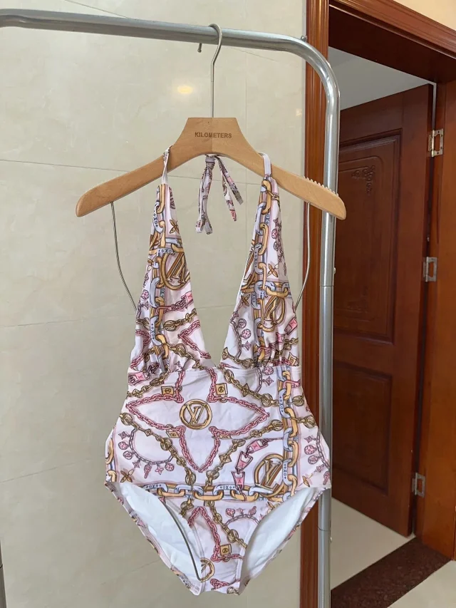 Louis Vuitton Swimwear Monogram Print Triangle Bikini Set product detail image 19