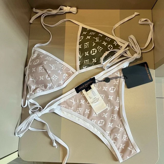 Louis Vuitton Swimwear Logo Print product detail image 12