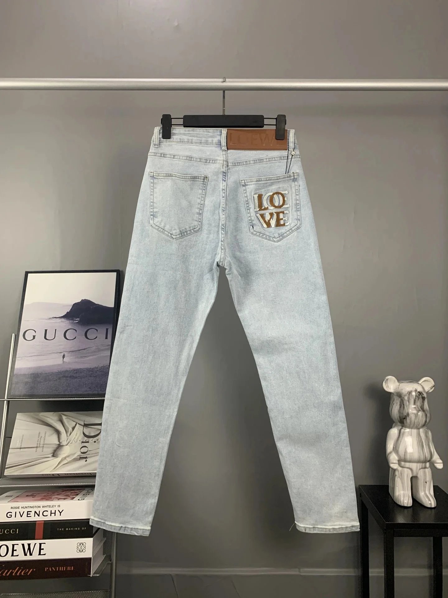Loewe Anagram Logo Straight-Leg Jeans Dark Wash - 10
