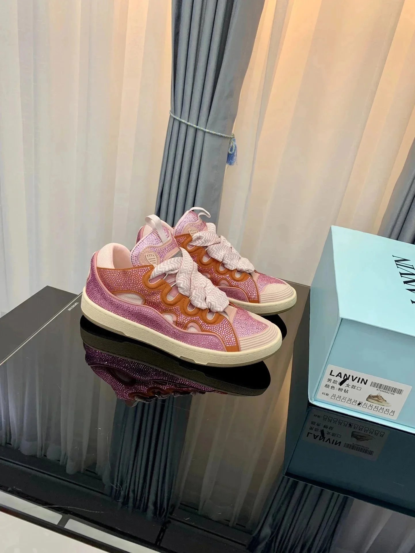 Casual Shoes photo 2