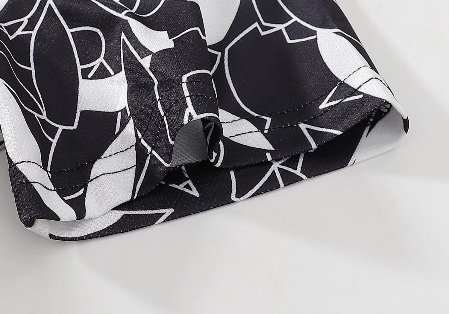 Amiri Floral Print Polo Black and White Tops Polo - 6