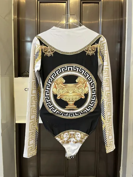 Versace Medusa Urn Print Long-Sleeve Bodysuit Lilac - 24