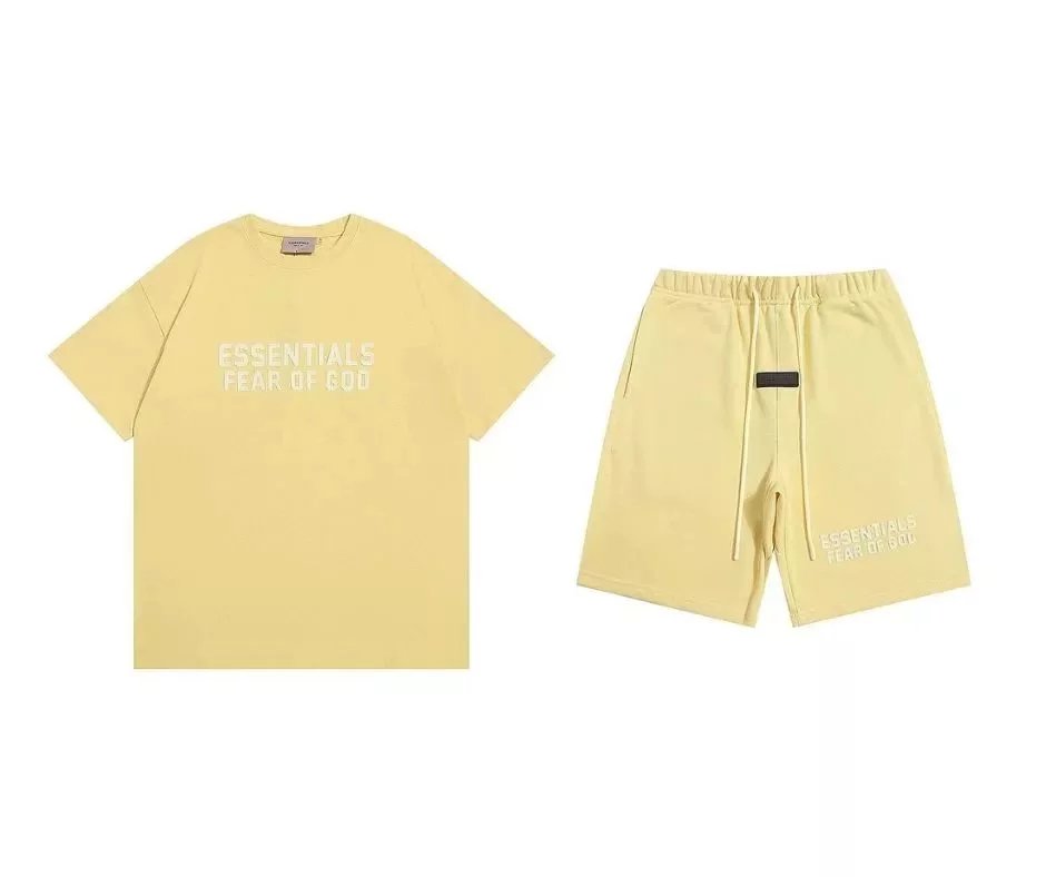 Fear of God Essentials Logo Print Beige T-Shirt and Shorts Set - 7