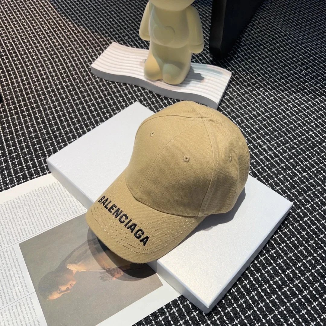 Burberry Classic Check Baseball Cap Beige - 34