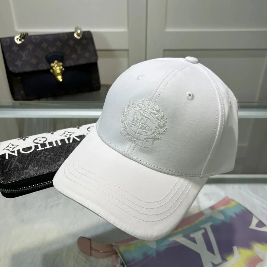 Burberry Logo-Embroidered Black Baseball Cap - 25
