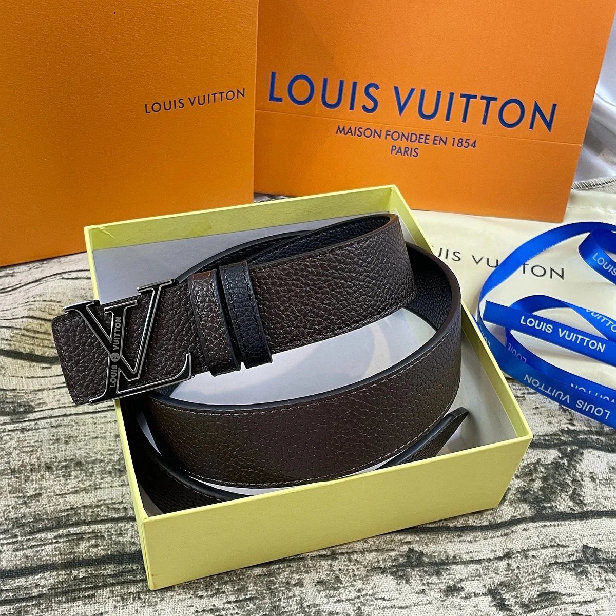 Louis Vuitton LV Initiales Belt Brown Leather Belt