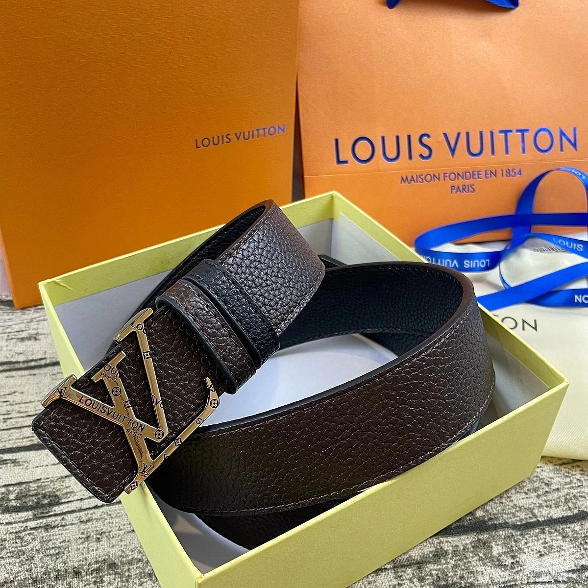 Louis Vuitton LV Initiales Belt Beige and Brown Leather Belt - 4