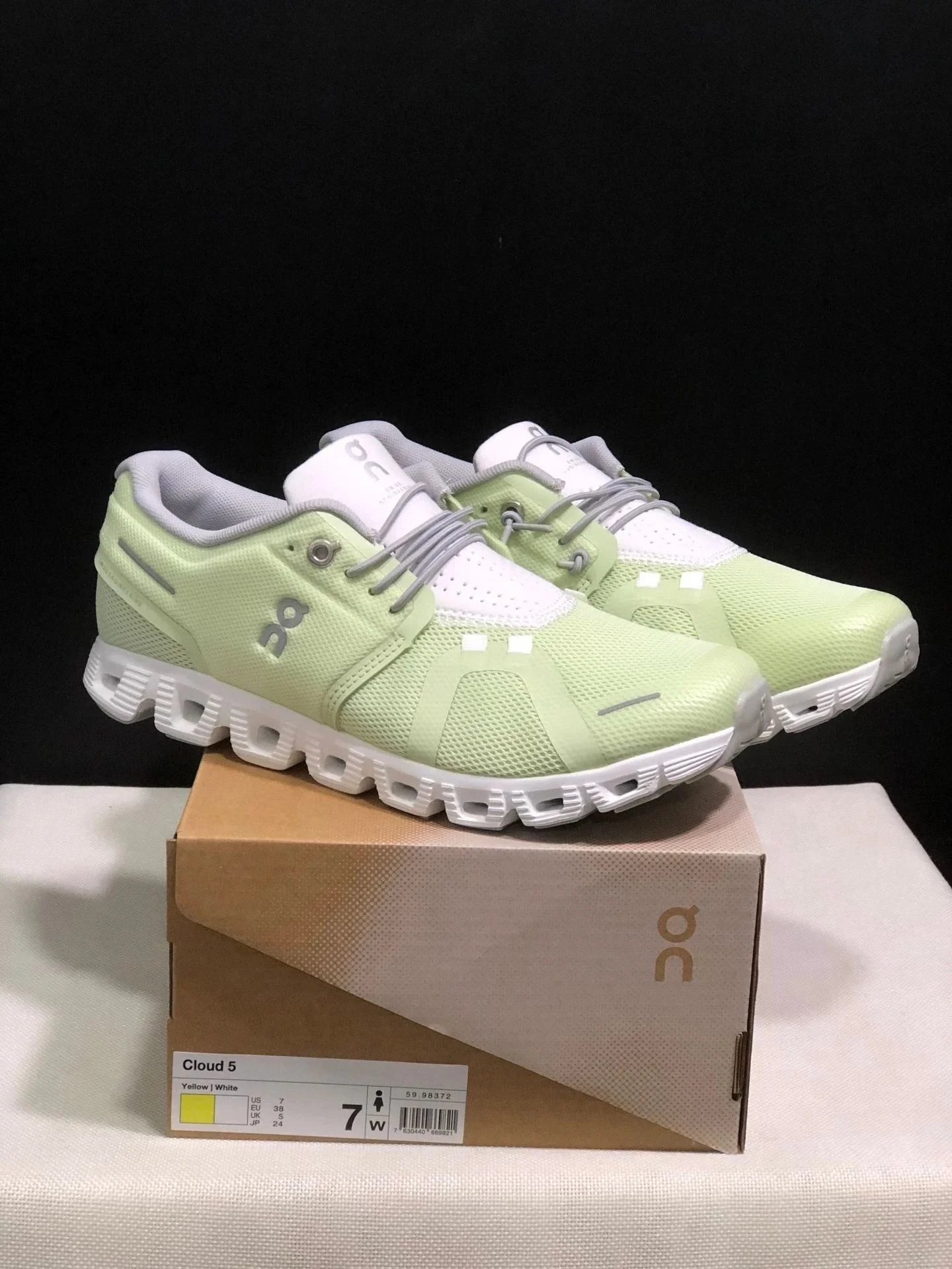 On Cloud X Rose Powder Soft Yarn Running Shoes - 13
