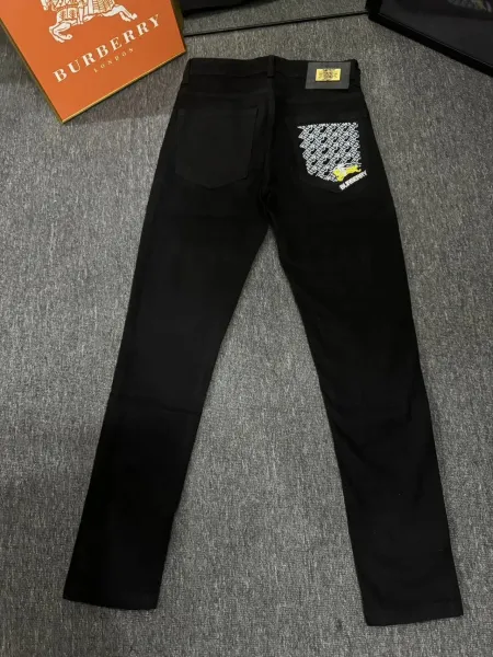 Fendi FF Monogram Patchwork Light Wash Jeans and Graphic Print T-Shirt Set - 13