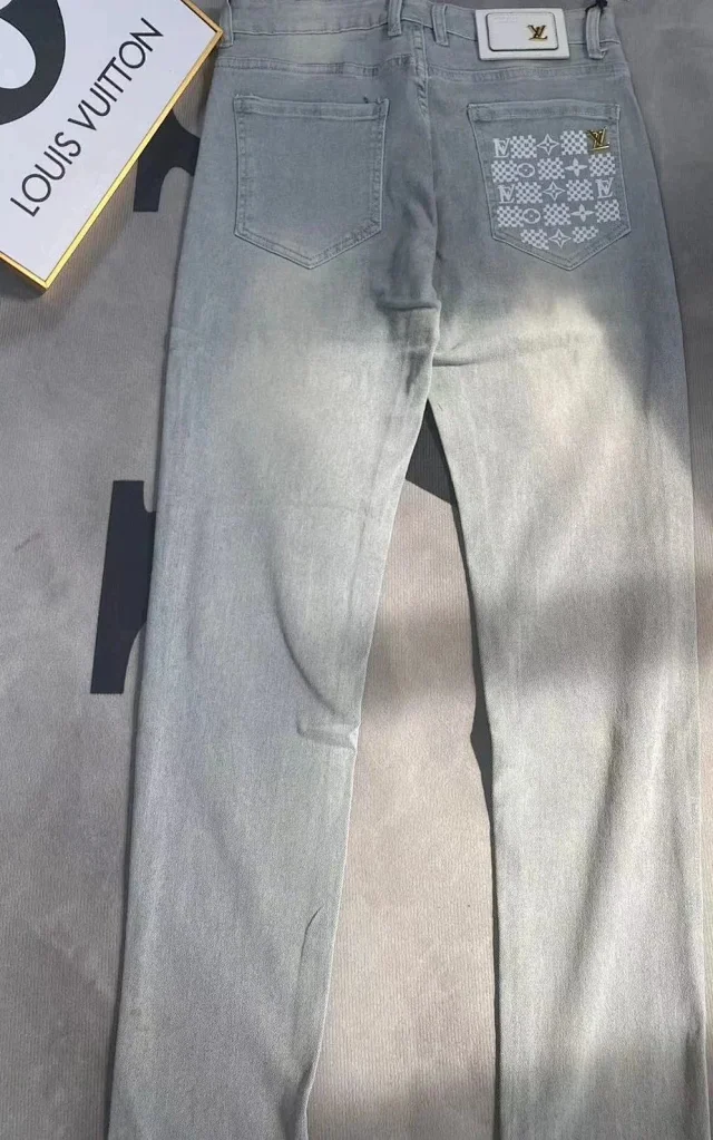 Louis Vuitton Jeans Logo Patch Straight-Leg product detail image 10
