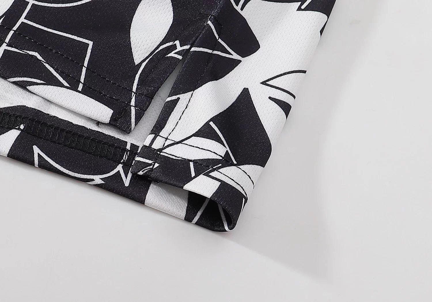 Amiri Floral Print Polo Black and White Tops Polo - 8