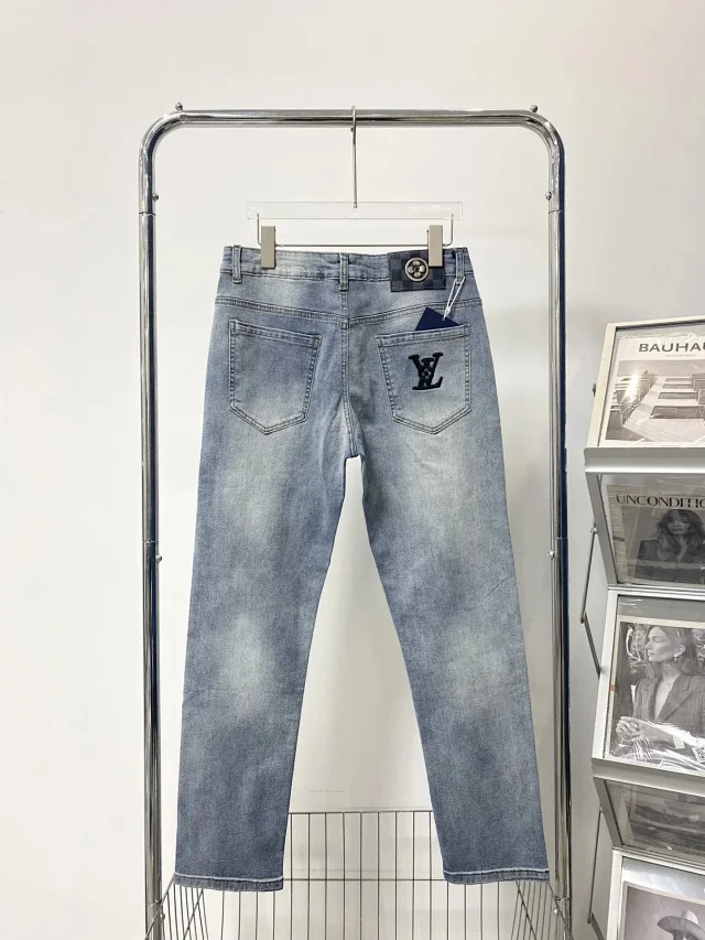 Louis Vuitton Jeans Logo Patch Straight-Leg product detail image 21