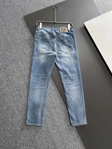 Louis Vuitton x Dior Collaboration Logo Print T-Shirt and Distressed Denim Jeans Set - 19