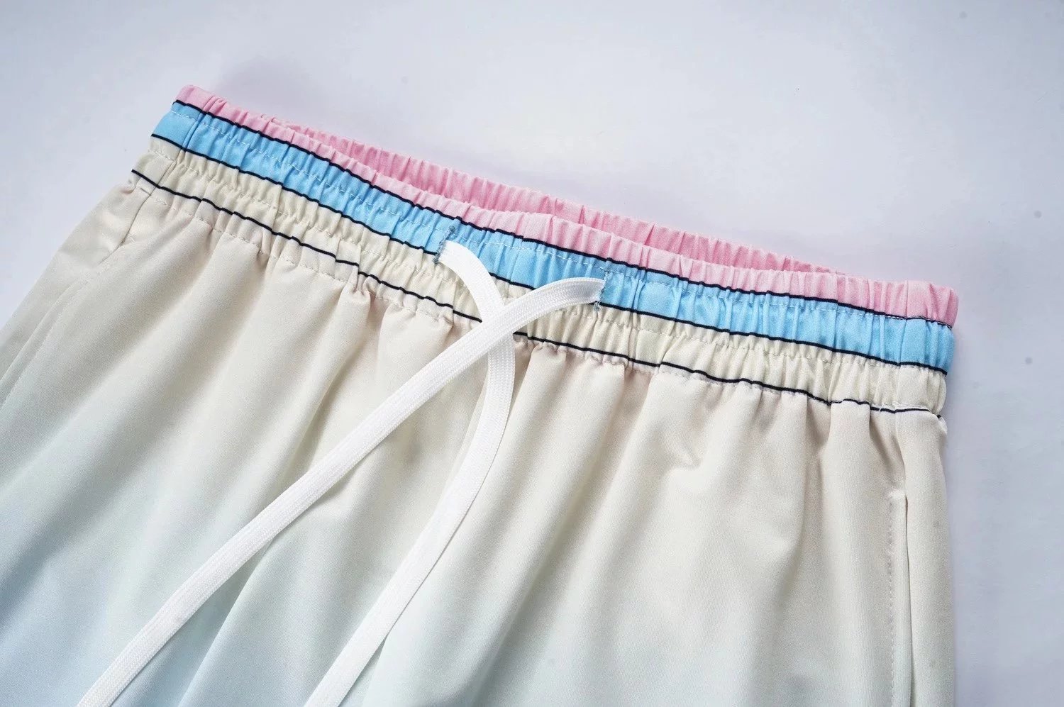 Design Stripe-Trimmed White Drawstring Shorts - 8