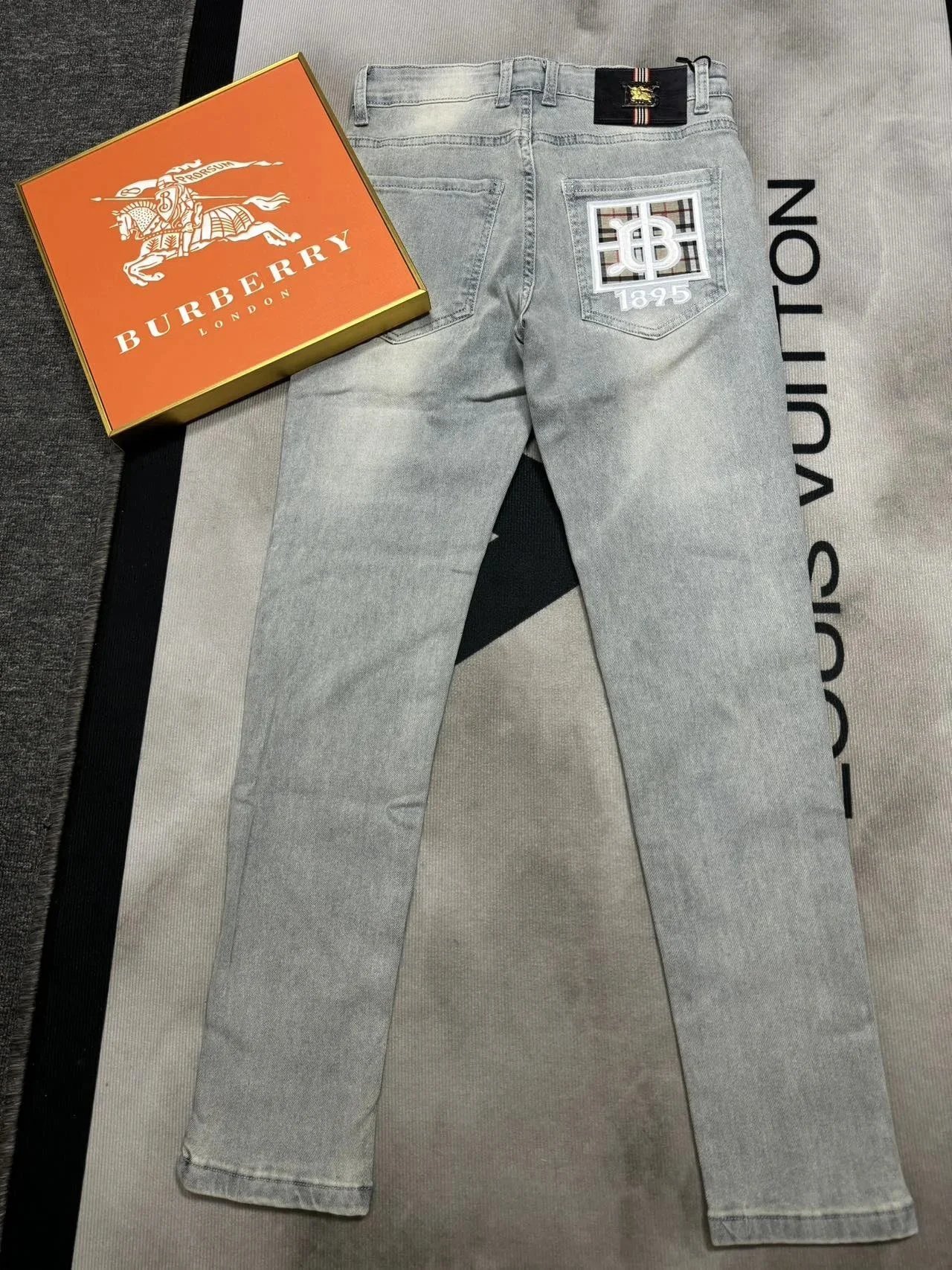 Fendi FF Monogram Patchwork Light Wash Jeans and Graphic Print T-Shirt Set - 16