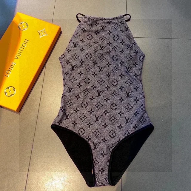 Louis Vuitton Swimwear Monogram Print Triangle Bikini Set product detail image 33