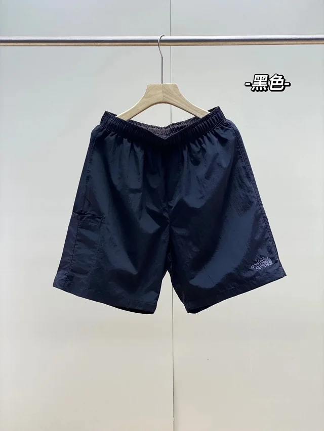 The North Face Shorts Elastic-Waist Cargo product detail image 24