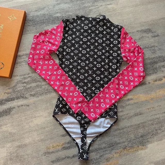 Louis Vuitton Swimwear Monogram Print Triangle Bikini Set product detail image 42