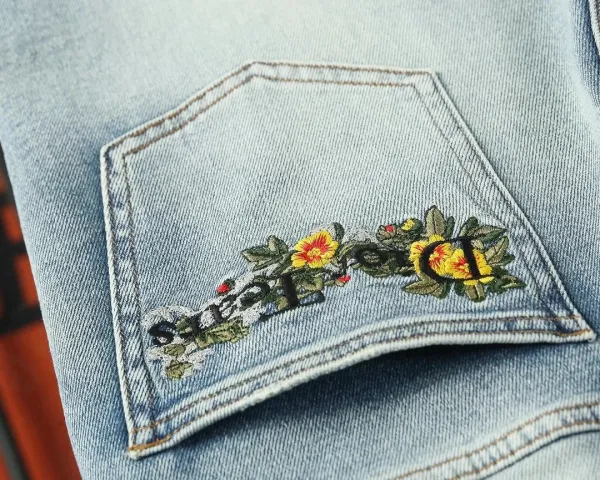 Louis Vuitton x Dior Collaboration Logo Print T-Shirt and Distressed Denim Jeans Set - 7