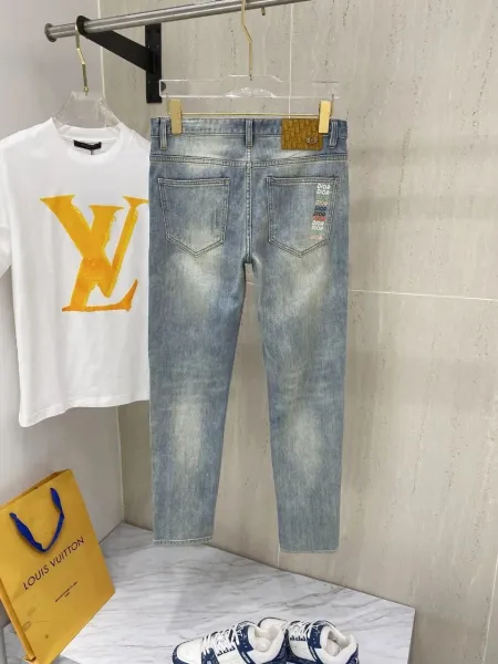 Louis Vuitton x Dior Collaboration Logo Print T-Shirt and Distressed Denim Jeans Set - 21