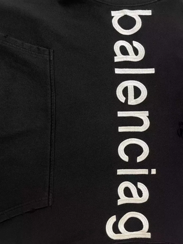 Balenciaga Hoodies & Sweatshirts Logo Print Hooded Sweatshirt product detail image 12