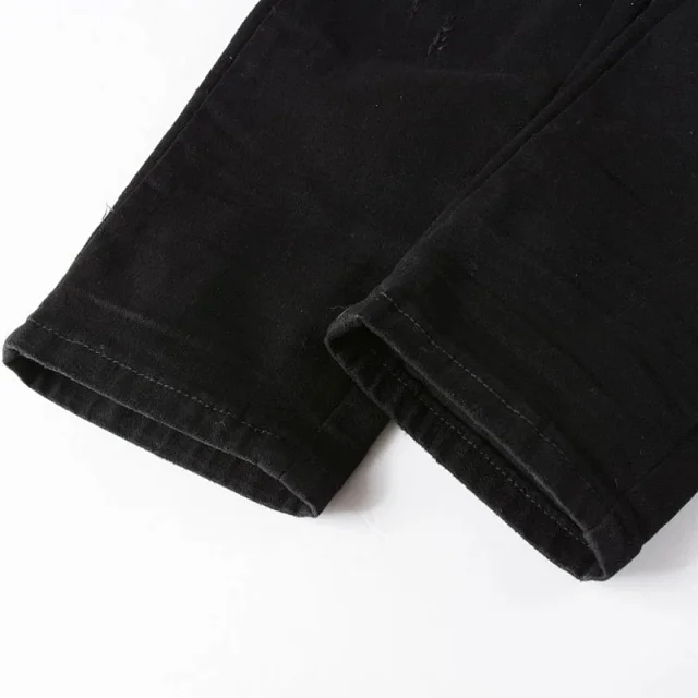 AMIRI Jeans Distressed skinny with logo appliqué product detail image 16