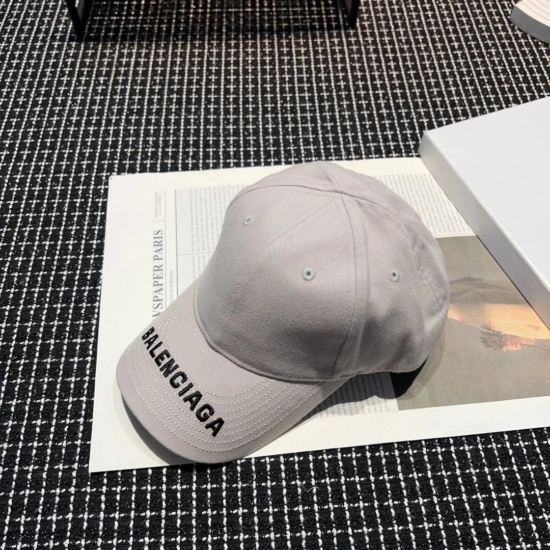 Burberry Classic Check Baseball Cap Beige - 32