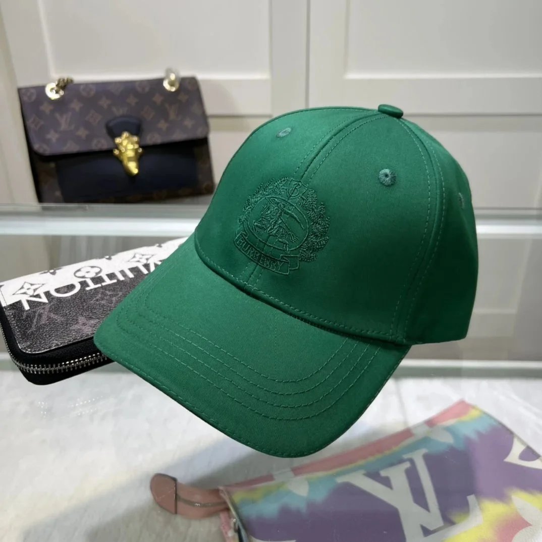 Burberry Logo-Embroidered Black Baseball Cap - 23