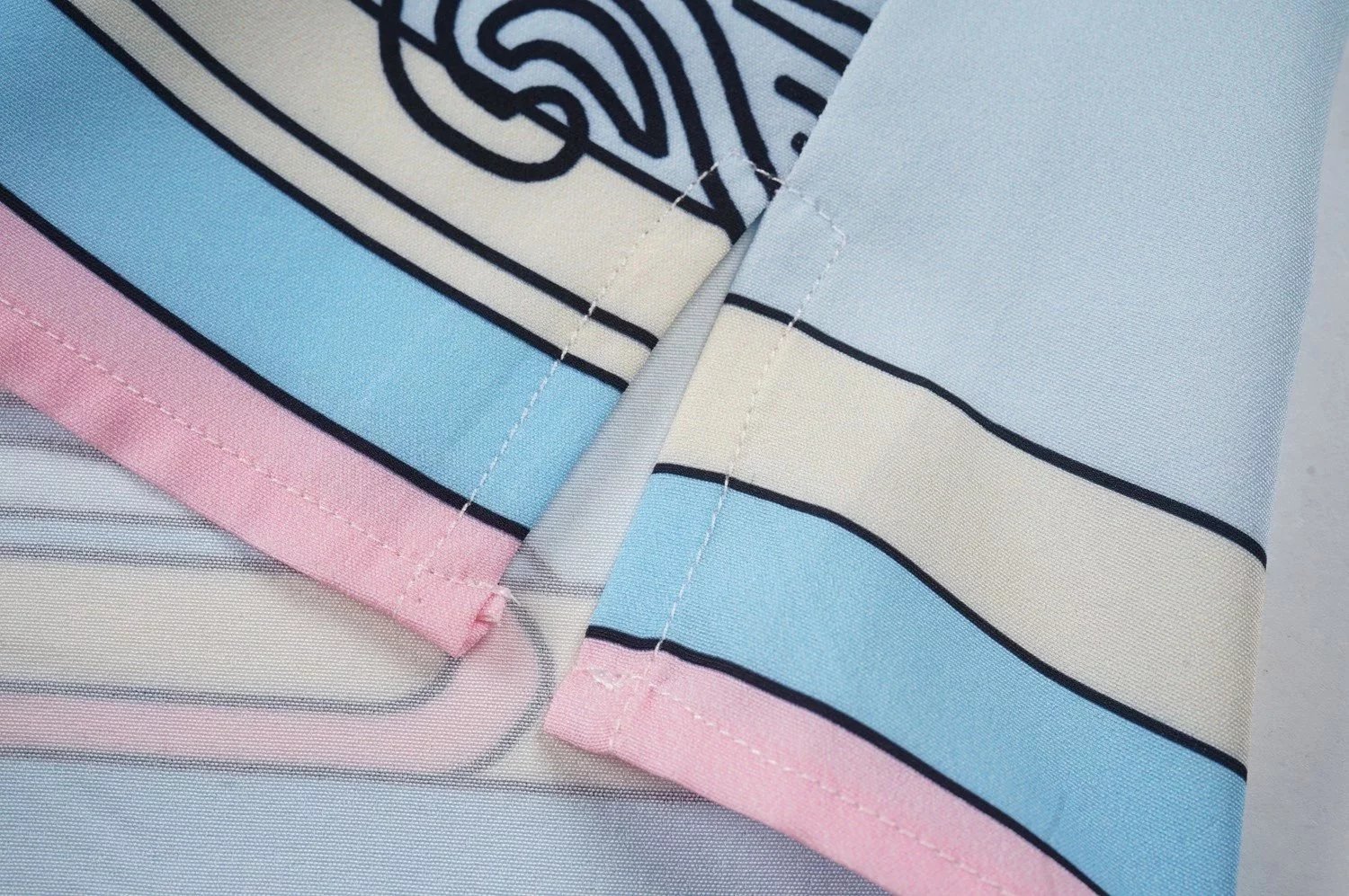 Design Stripe-Trimmed White Drawstring Shorts - 6