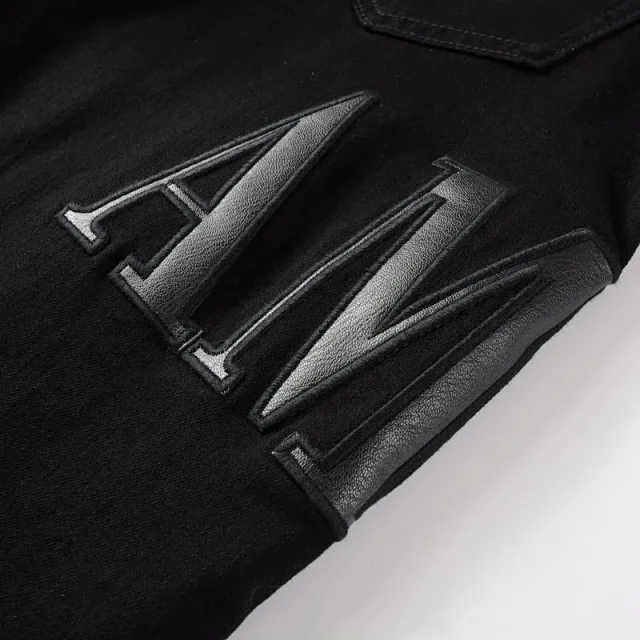 AMIRI Jeans Distressed skinny with logo appliqué product detail image 14