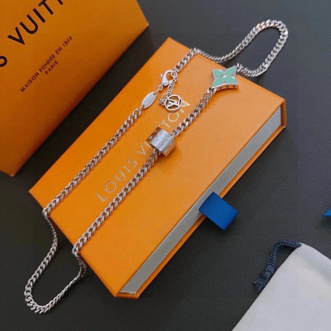 Louis Vuitton Monogram Green Enamel LV Necklace Silver Chain Jewelry - 6