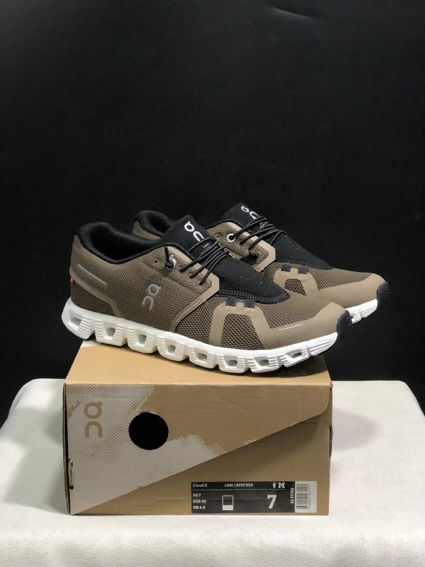 On Cloud X Rose Powder Soft Yarn Running Shoes - 20