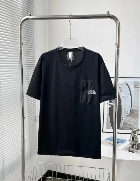 The North Face Logo T-Shirt Black / Army Green / White T-Shirt - 30