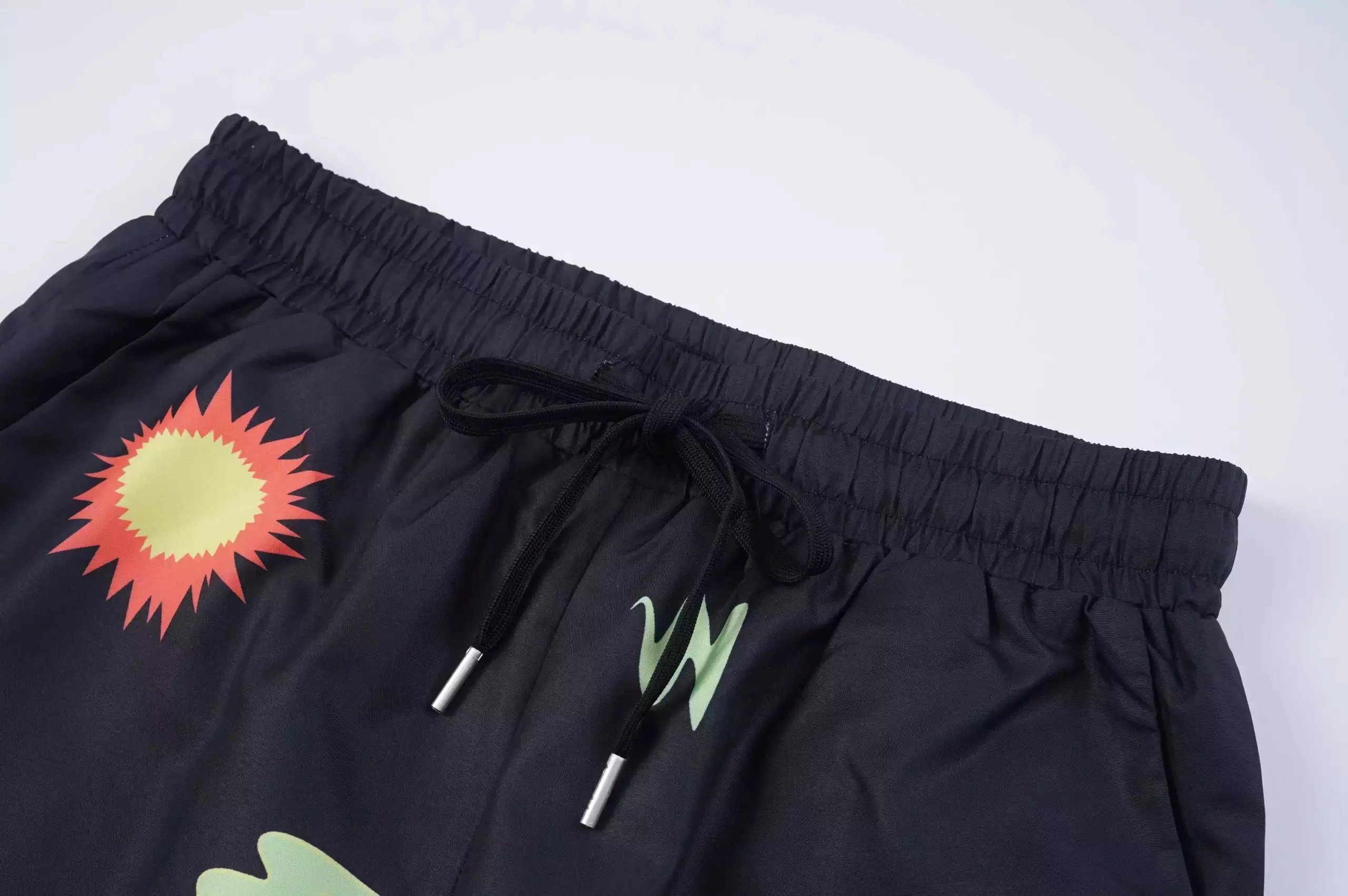 Design Grid Print Baseball Shorts White Pink Green - 8