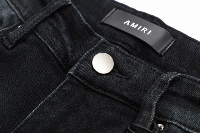 AMIRI Jeans Slim-Fit Distressed product detail image 12