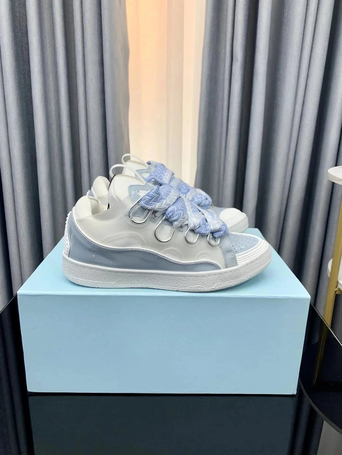 Casual Shoes photo 4