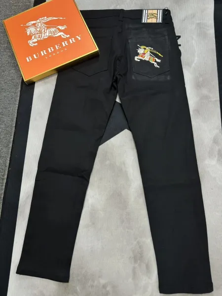 Fendi FF Monogram Patchwork Light Wash Jeans and Graphic Print T-Shirt Set - 18