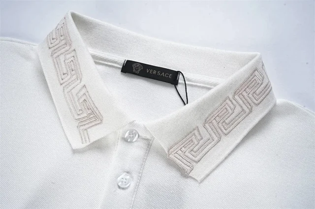 Versace Shirts Short-Sleeve Logo Polo Shirt product detail image 2