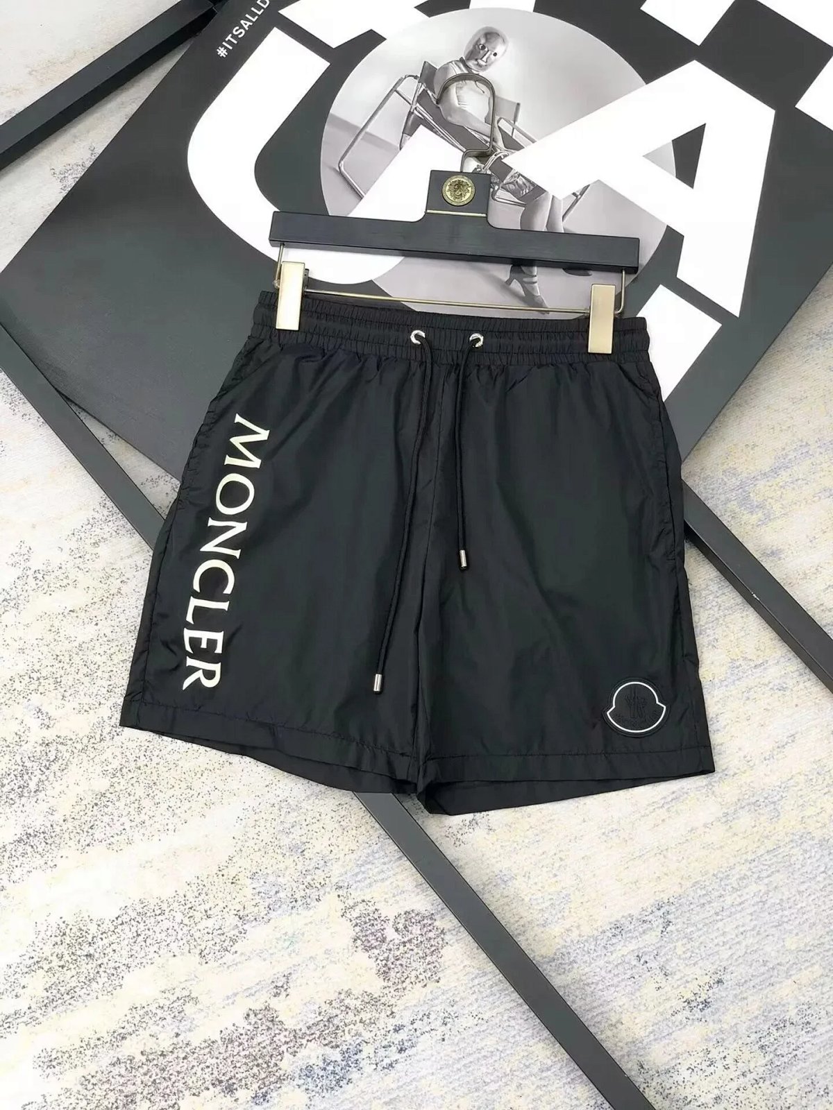 Moncler Logo-Embroidered Black Drawstring Shorts product detail 15 in Litbuy spreadsheet finds