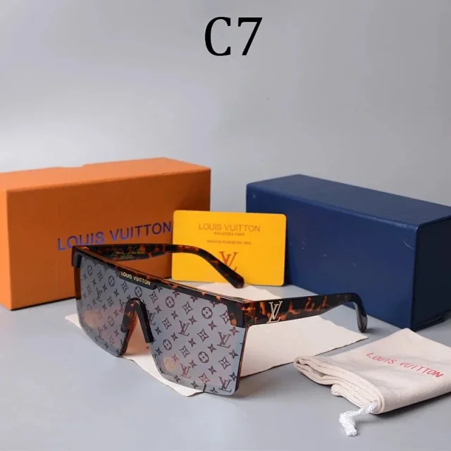 Louis Vuitton Eyewear Oversized shield sunglasses product detail image 14