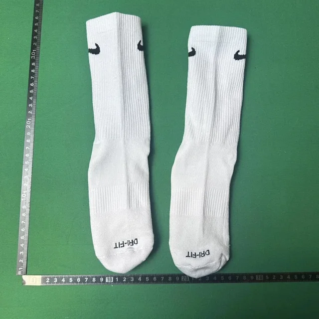 Nike Socks Dri-FIT crew product detail image 4