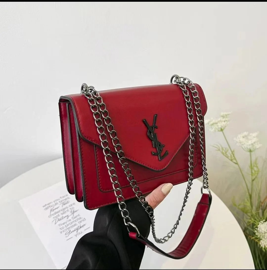 Chanel Shoulder Bags Quilted Flap Chain Bag — Red