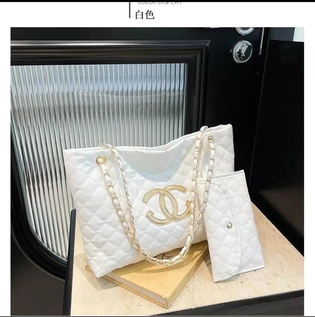 Chanel Shoulder Bags Quilted Flap Chain Bag — White 3