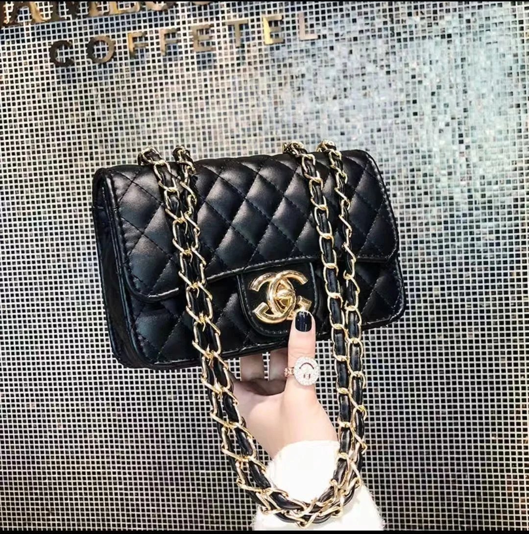Chanel Shoulder Bags Quilted Flap Chain Bag — Black 4