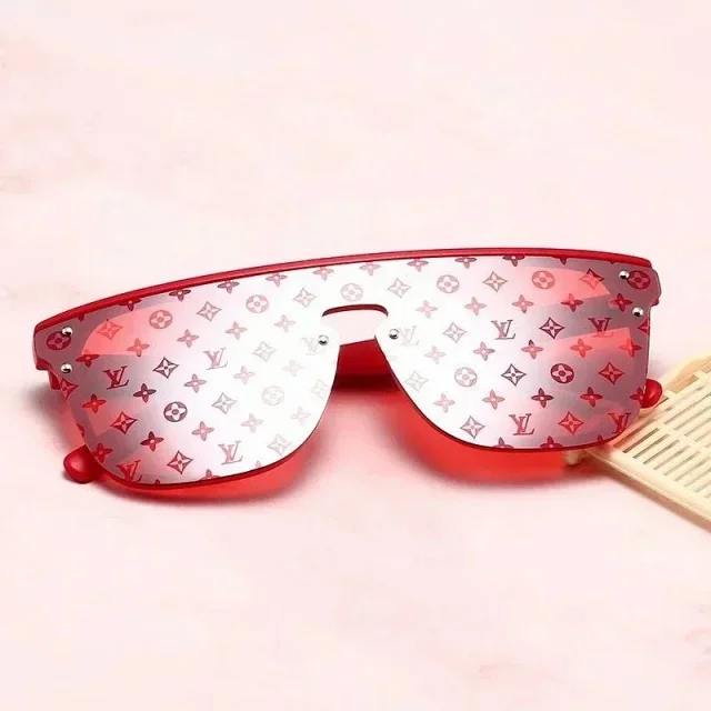 Burberry Eyewear Logo shield sunglasses and optical frames product detail image 4
