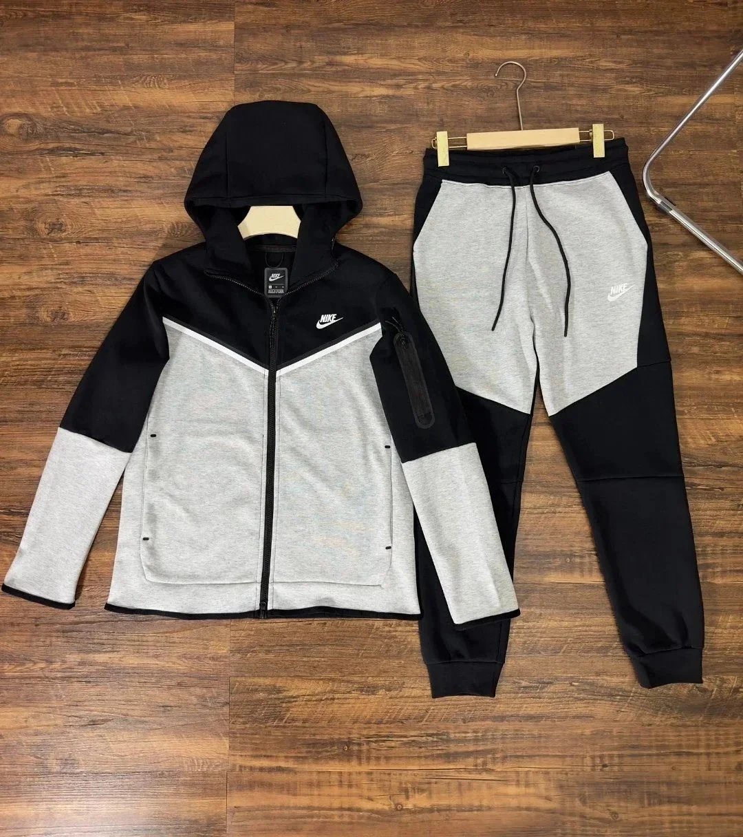 Nike Tech Fleece Hoodie & Pant